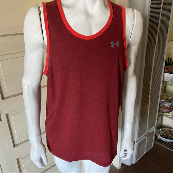 Under Armour red tank - Picture 2 of 5